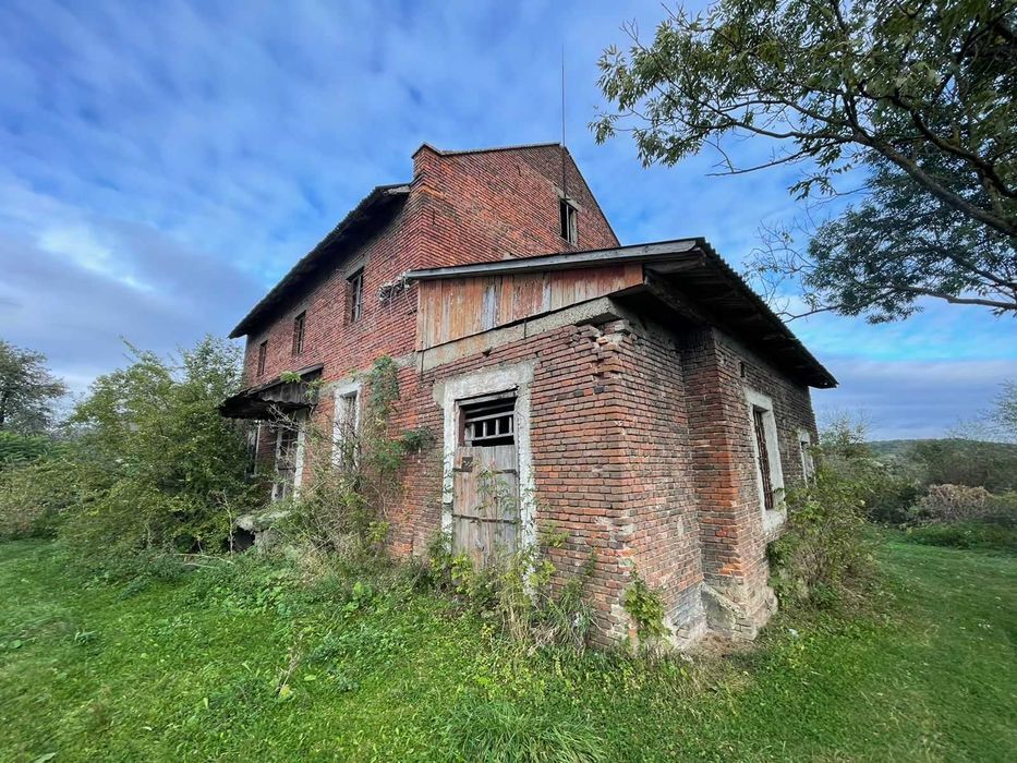 Продається старий автентичний  млин 10 км до кордону