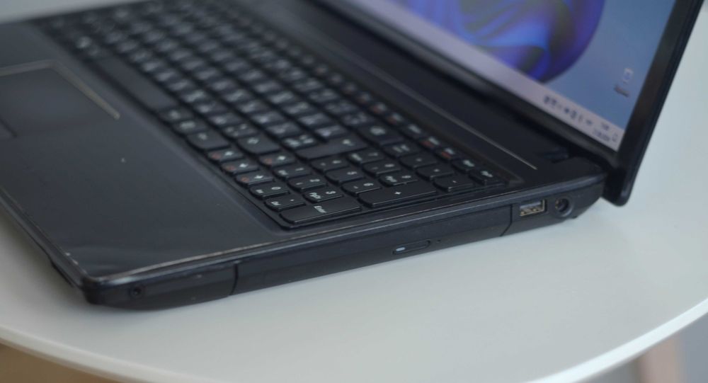 Lenovo G580 i3-2370M 8GB 120/1000 SSD/HDD W11Home
