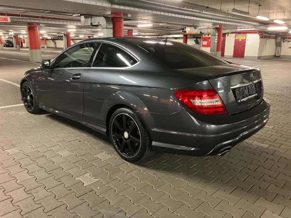 Mercedes-Benz C 250 — fotografia 5