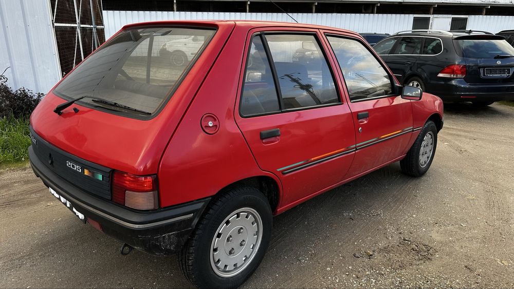 Peugeot 205 Color