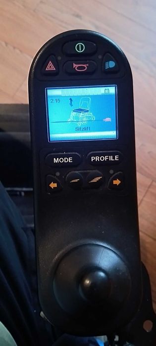 Komfortowy wózek elektryczny z regulacjami