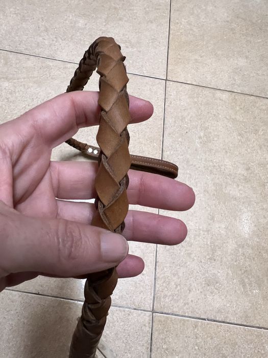 Trela  em couro nova nunca usada