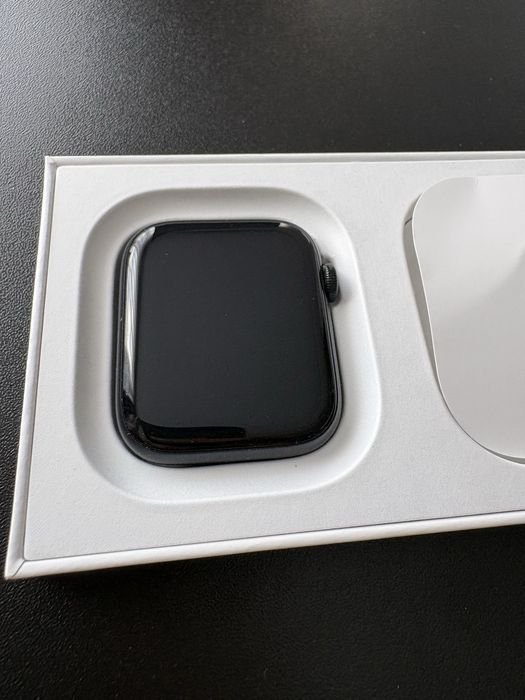 Apple Watch SE 2 44 mm – świetny stan