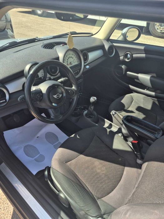Mini Cooper ONE D 2011510160339490590722