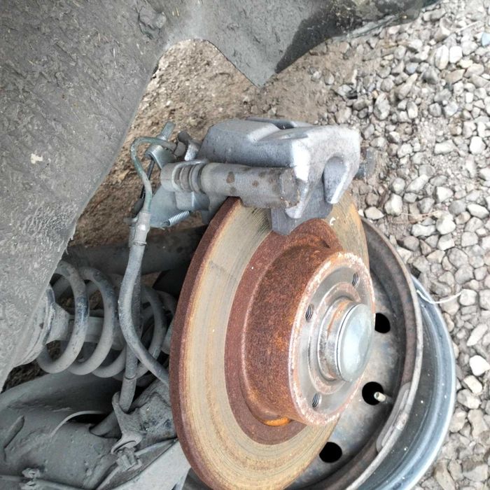 tarcze hamulcowe tył Renault Scenic II jak nowe