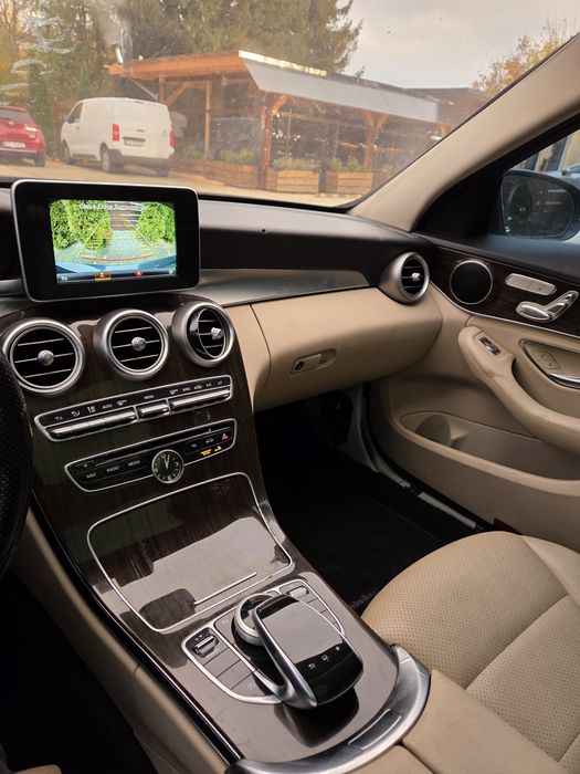 Mercedes W205 C300