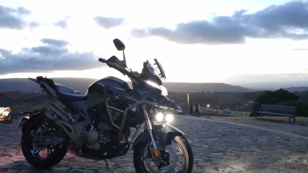 Zontes 310 T2 impecável