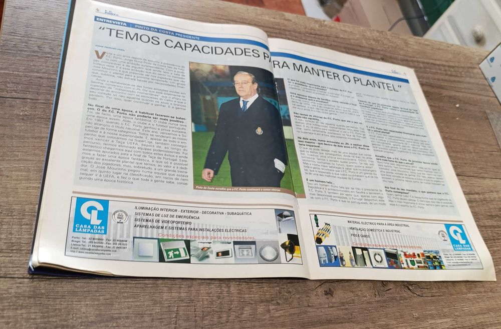 Revista Futebol JN  - Inesquecível - Taça UEFA - O Ano do Dragão 2003