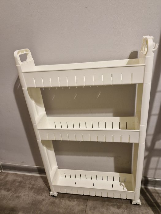 Szafka łazienkowa na kółkach