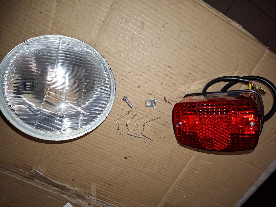 Nowy zestaw naprawczy lampy przod+ tył+sprezynki wsk 125/175