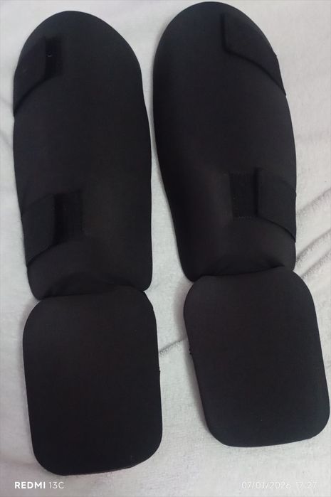 Conjunto luvas e caneleiras  criança