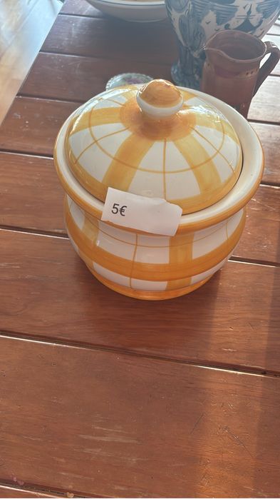 Peças louça coloridas 5€