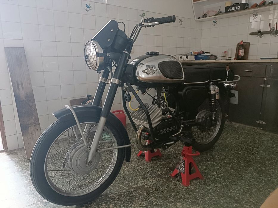 FAMEL GT 25 (ler anúncio!)