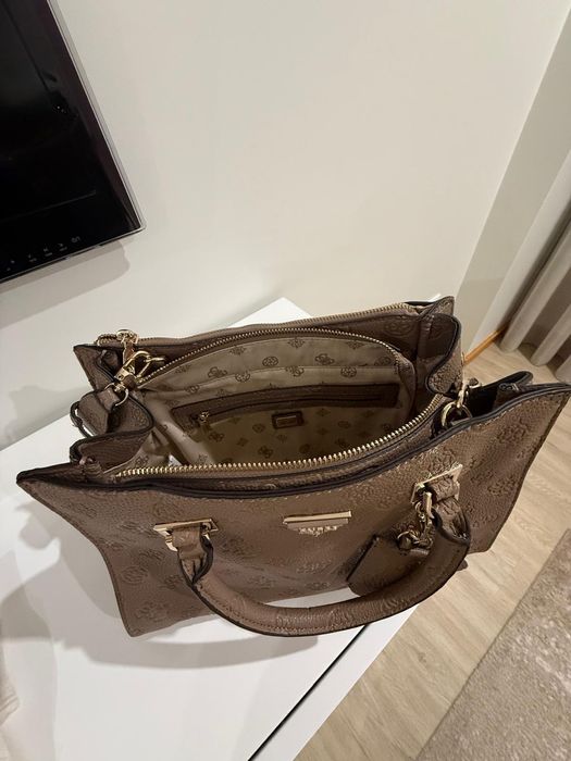 Mala Guess Nova sem etiqueta