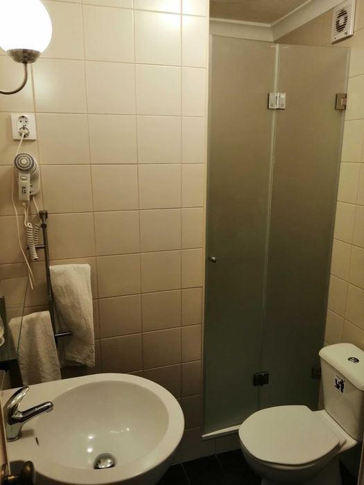 Estúdio c kitchnette, wc privado, despesas e limpezas inc, 15 setembro