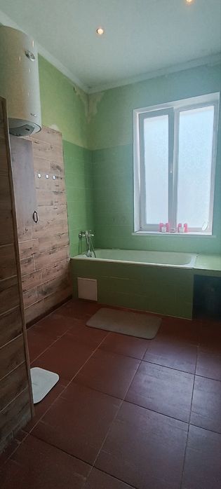 продається 2 кімнатна квартира