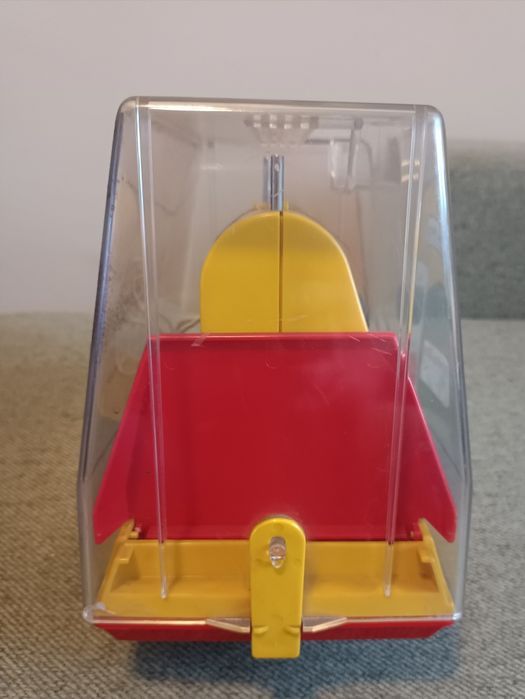 Zabawkowa maszyna do szycia DDR.