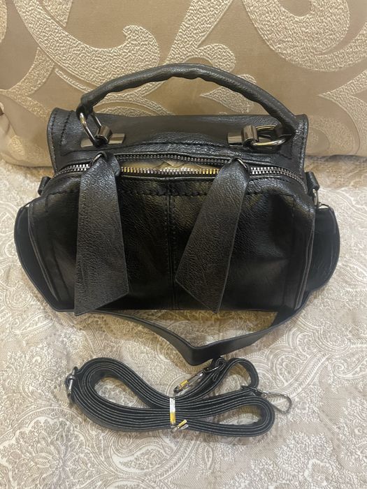 Жіноча  модна сумочка, нова.