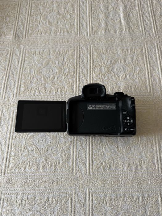 Canon EOS R50 - Impecável / Pouco Uso