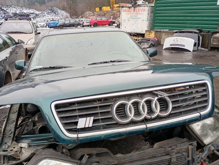 Audi A6 C4 2.5  lampa przednia, cześci transport FV dostawa