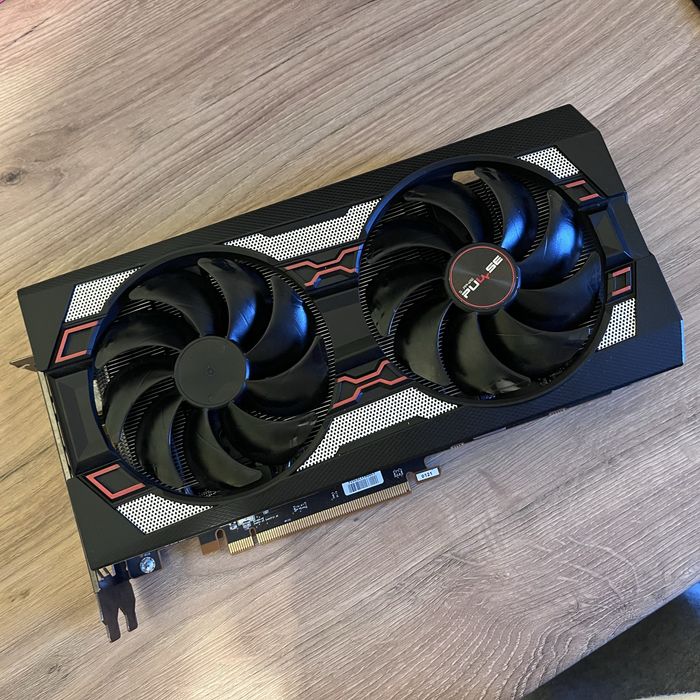 Rx 5600xt 6GB Неробоча