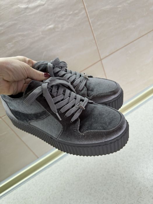 Кросівки, кеди, снікерси. 38р WINDSOR SMITH