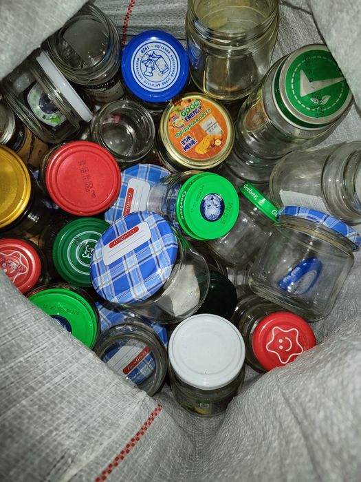 Продам банки з кришкою і без