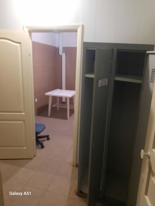 Здається фасадне приміщення по вулиці Київській 1 поверх