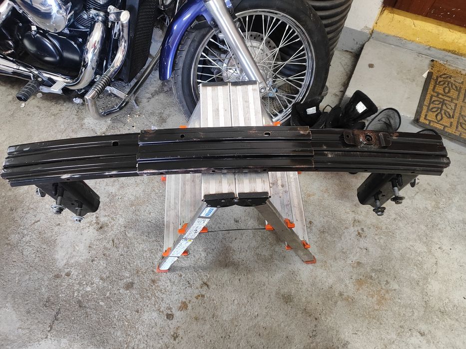 Belka tylnia zderzaka ford edge