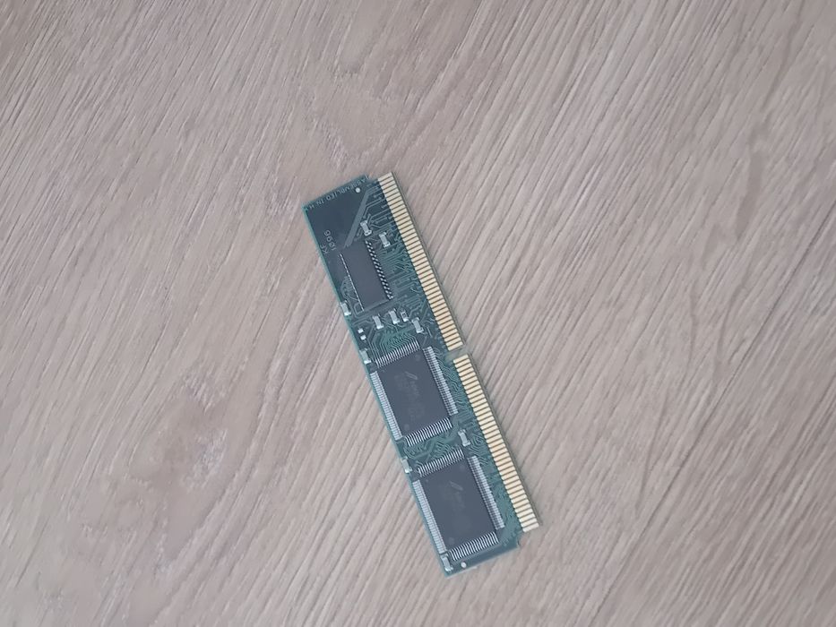 Vintage SDRAM DIMM RAM Memory514656869297704962