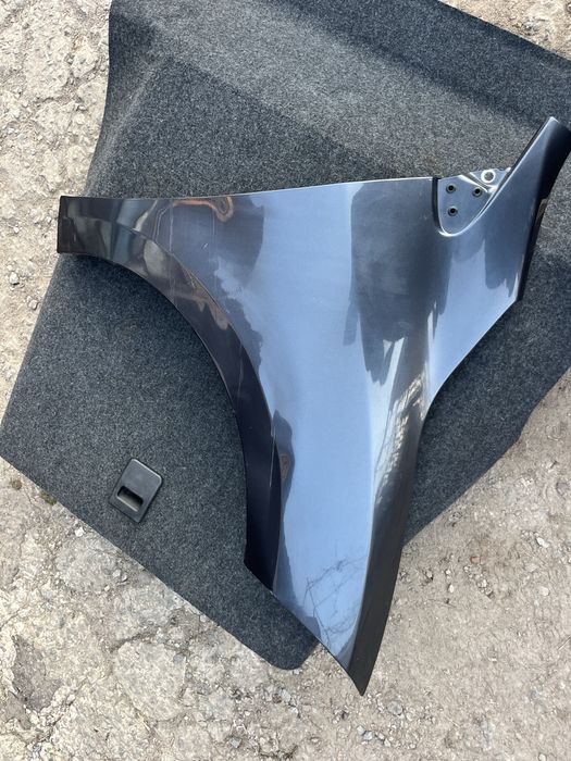 Праве крило Меган 3