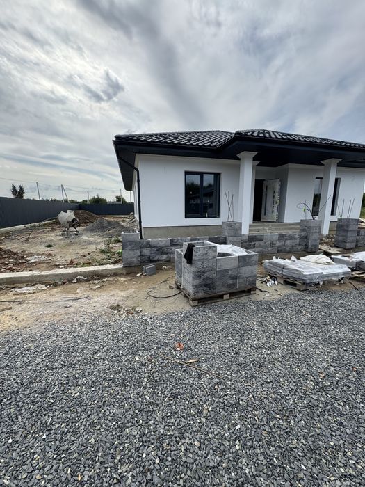 Продаж американки в Сторожниці