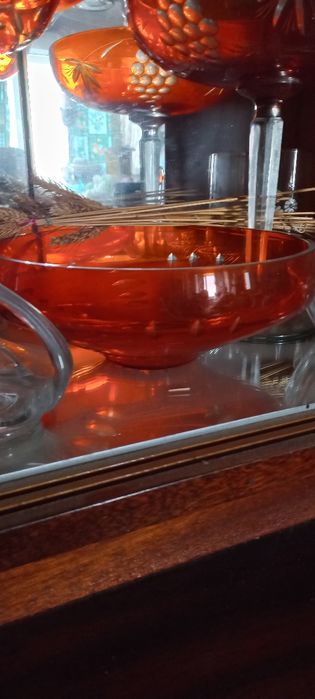 Продам вазы из цветного хрусталя.