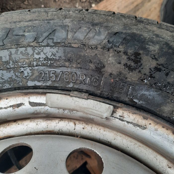 Запаска trafic,vivaro,primastar 215/60 r16