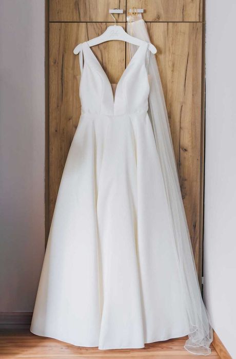 Suknia ślubna ponadczasowy krój