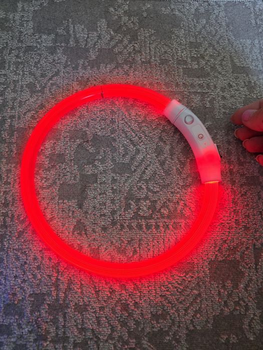 Mata spowalniająca jedzenie do lizania, obroża led w trzech trybach