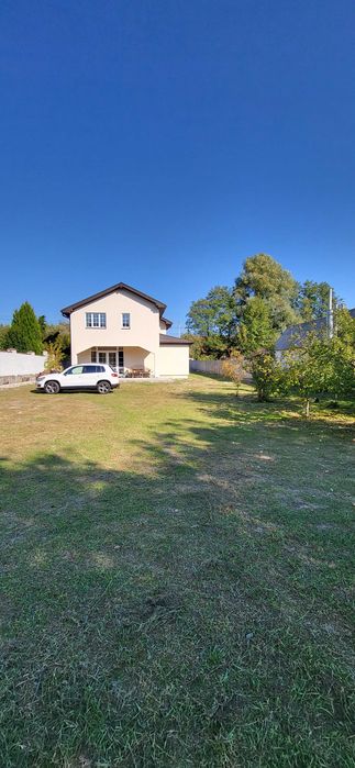 Проців | 200 м² | 17 соток | 5 кімнат,вид на ліс,автономне живлення