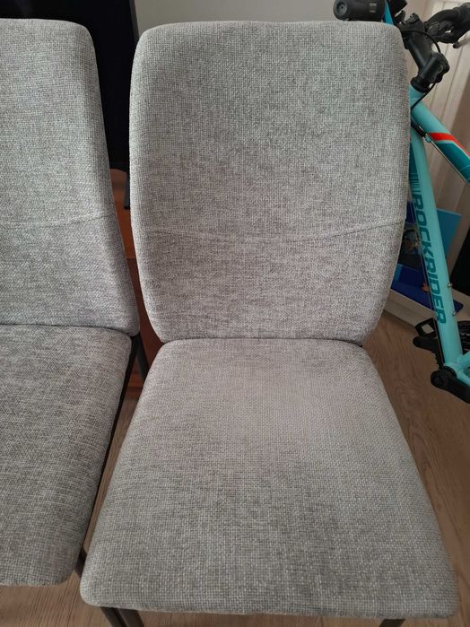 Conjunto de 4 cadeiras novas
