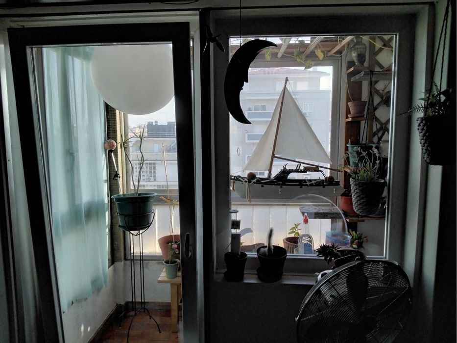 Aluga se quarto no cruzamento , av de roma , av eua
