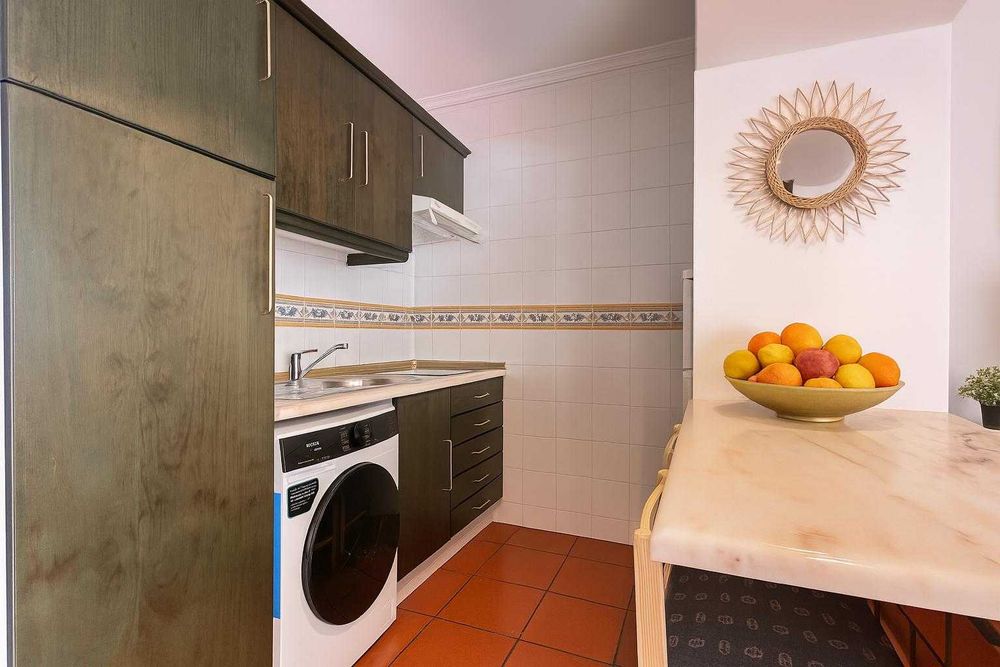 2 Apartamentos + Garagem Box no Condomínio Parque dos Reis - Monte Gordo