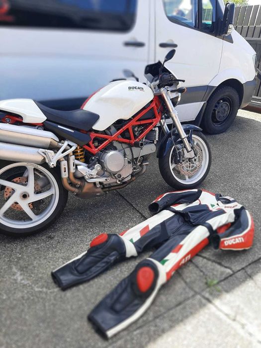 Ducati monster s2rs
2005r malowanie orginal s4rs przebieg 2400tys