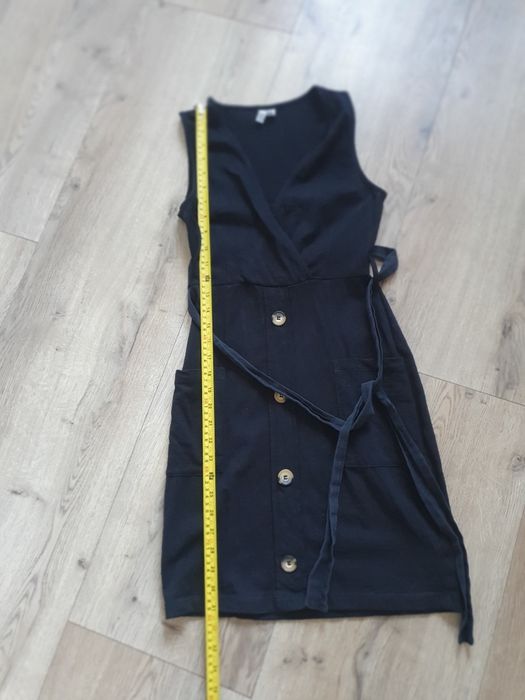 Zestaw sukienek Zara i Asos XS.