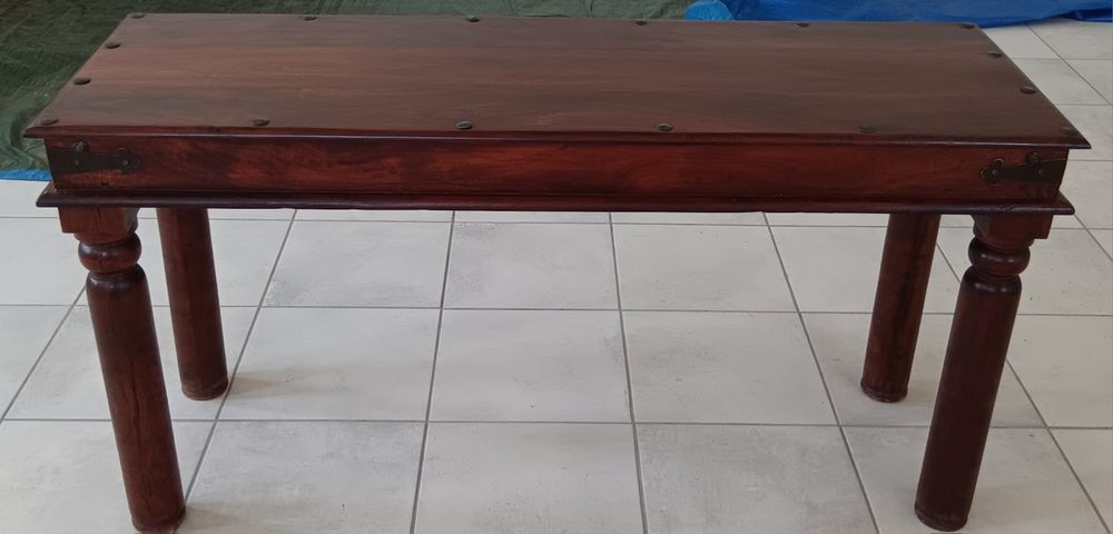Móvel de entrada, bem cuidado