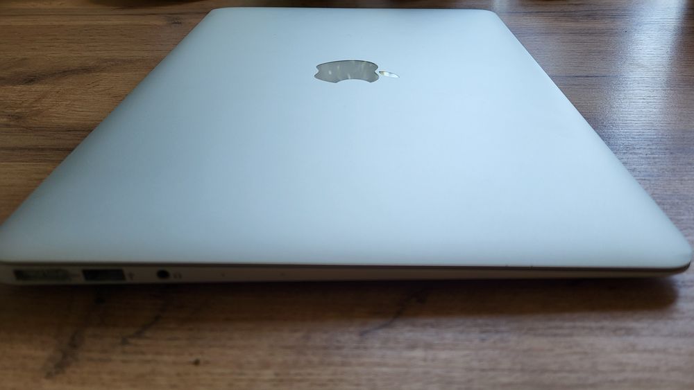 Макбук MacBook Air 13-inch 2017