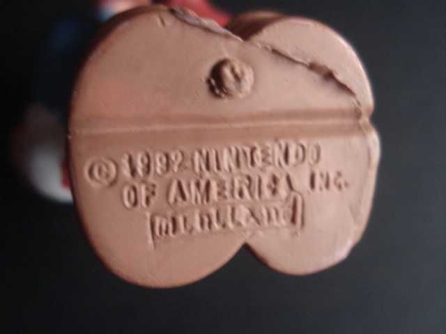 Rare mini figure from the Nintendo Super Mario Tannoki game of 199264550169914627123