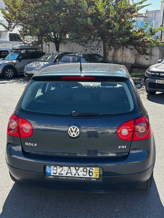 Volkswagen Golf V 2005 1.4 FSI Trendline 90 CV foto 2