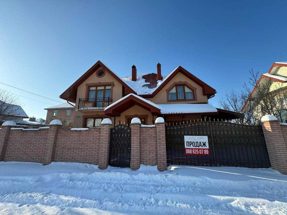 Продається Будинок з ремонтом, меблями, гаражем,сауною, ділянка 6 сот.