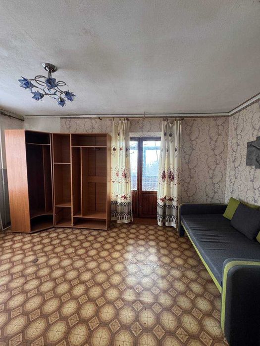 Бюджетна 1к квартира на ж/м Тополь-3