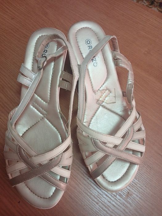 Продам босоножки 41 р.