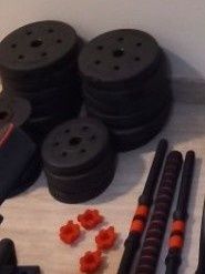 Banco de treino + barra fixa + paralelas para mergulhos + 24 kg em discos — recolha em Porto de mós